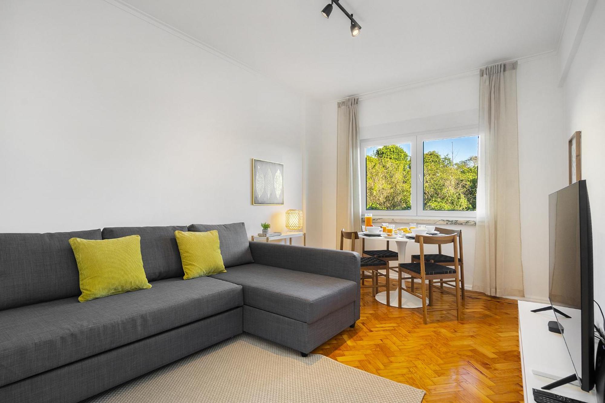 Whome Peaceful Alges Family Home Away From City Noise Екстериор снимка
