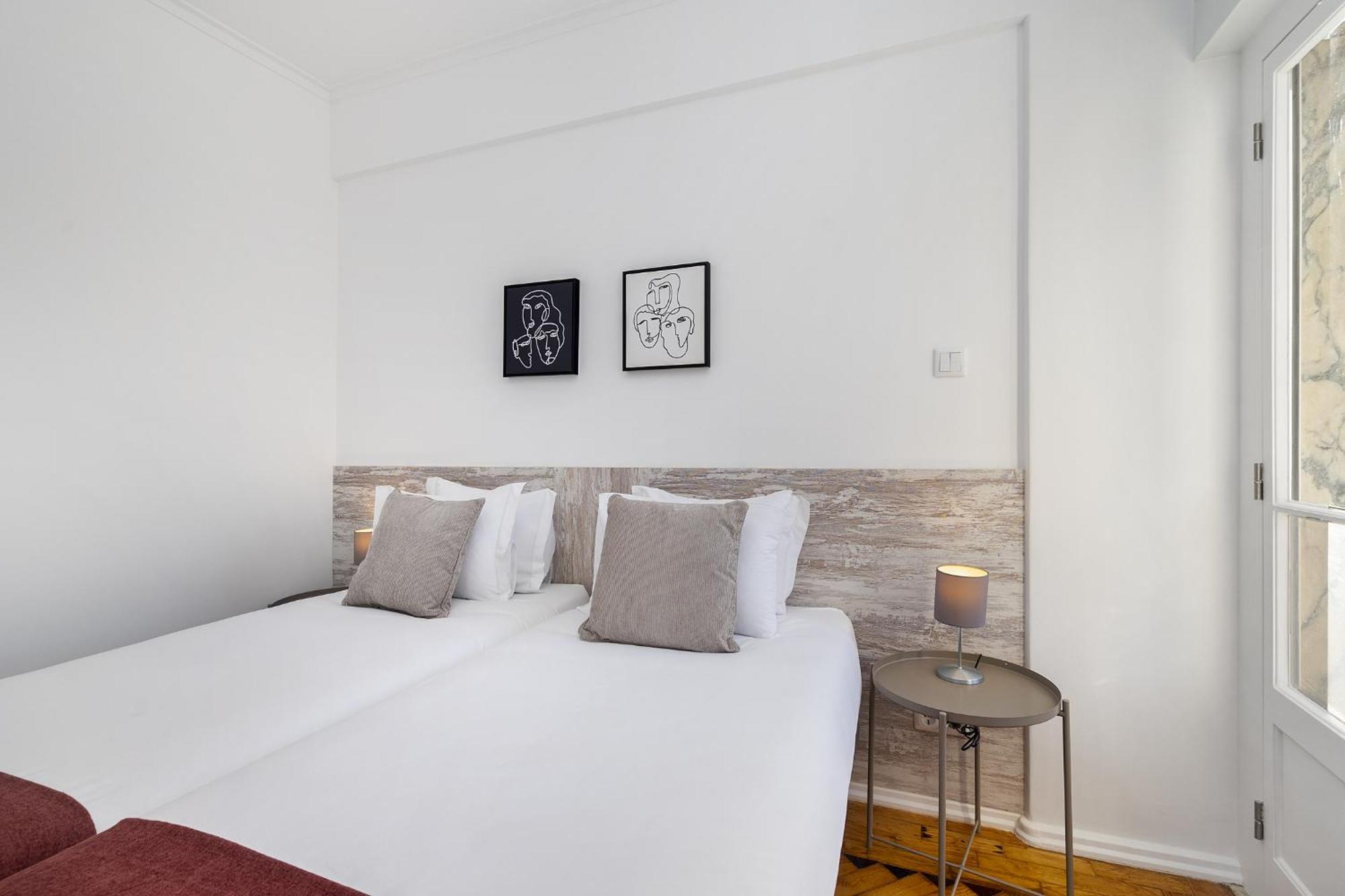 Whome Peaceful Alges Family Home Away From City Noise Екстериор снимка
